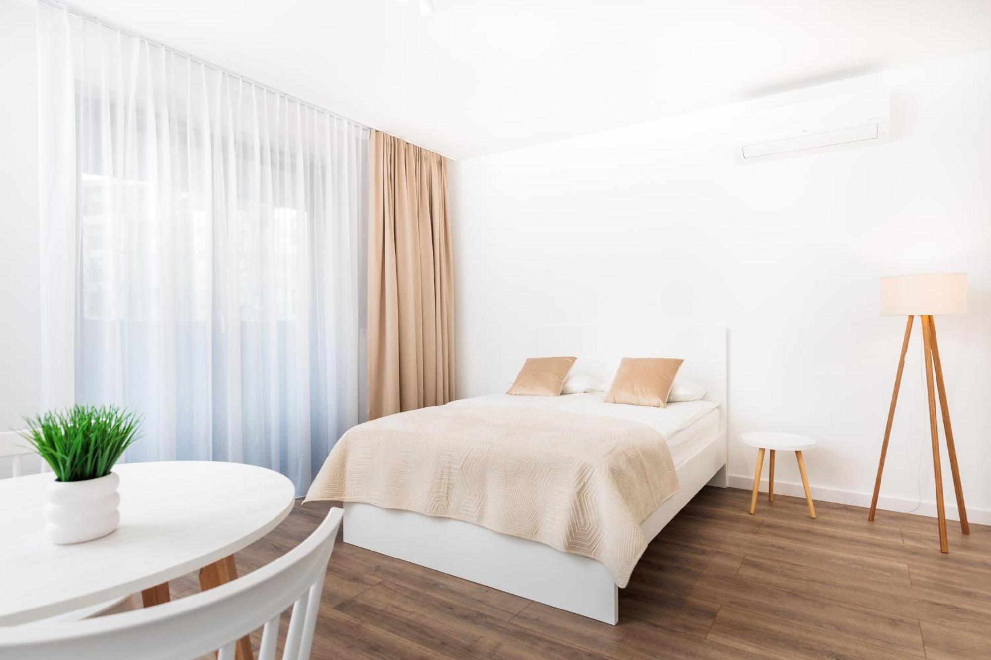 Of The Kings-riverside Wt2 Apartment